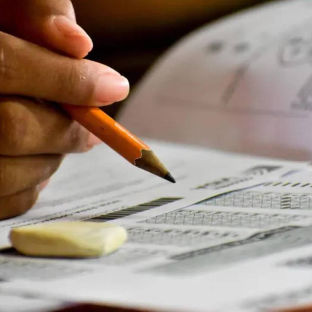 Los jóvenes que lograron sacar el puntaje máximo en las pruebas Saber 11 (Icfes) 2025 son oriundos de Putumayo y Cúcuta. FOTO: Icfes