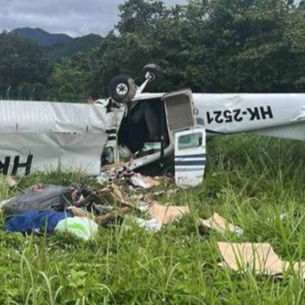 La avioneta se habría accidentado mientras despegaba, según comunicado de Aerocivil. Foto: redes sociales