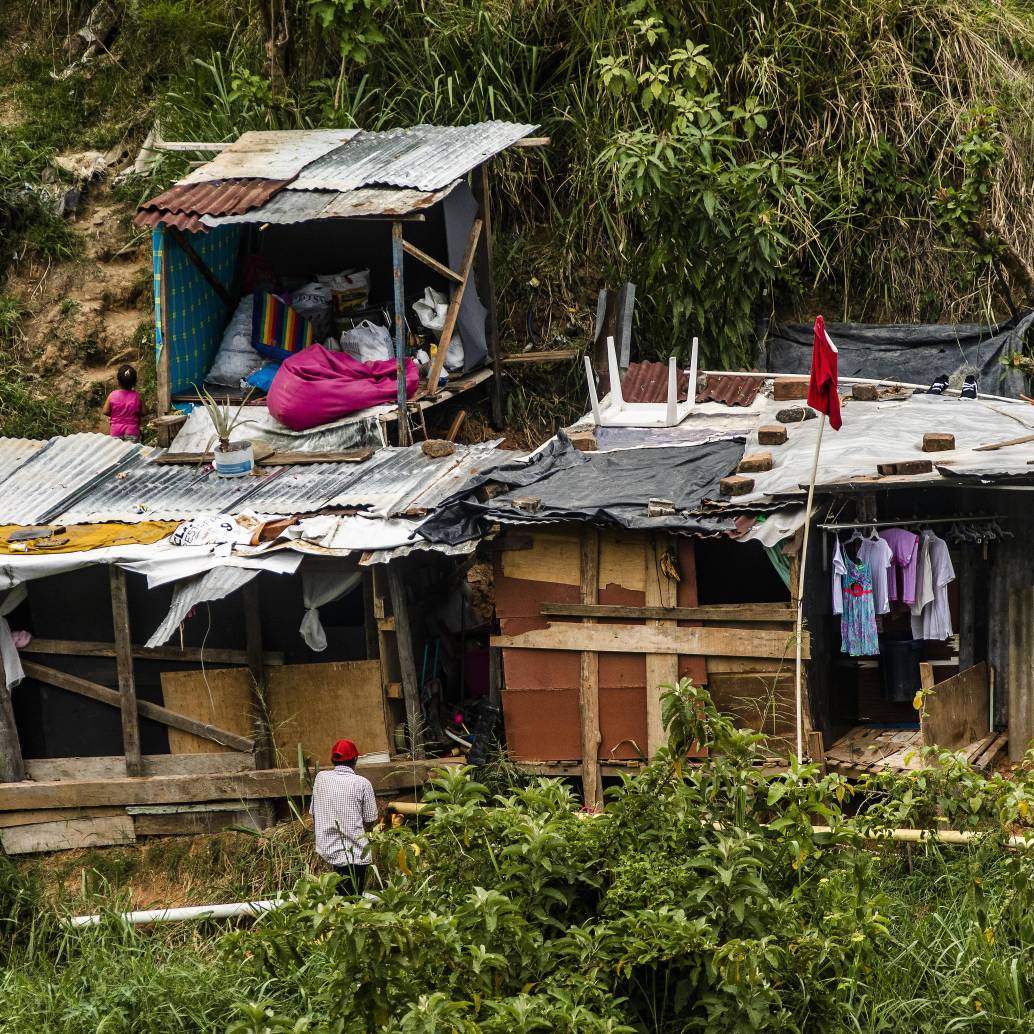 Mientras la riqueza mundial se concentra cada vez más en manos de una pequeña élite, una de cada cuatro personas en el planeta tiene que saltarse comidas con frecuencia. Foto: Archivo Carlos Velásquez 