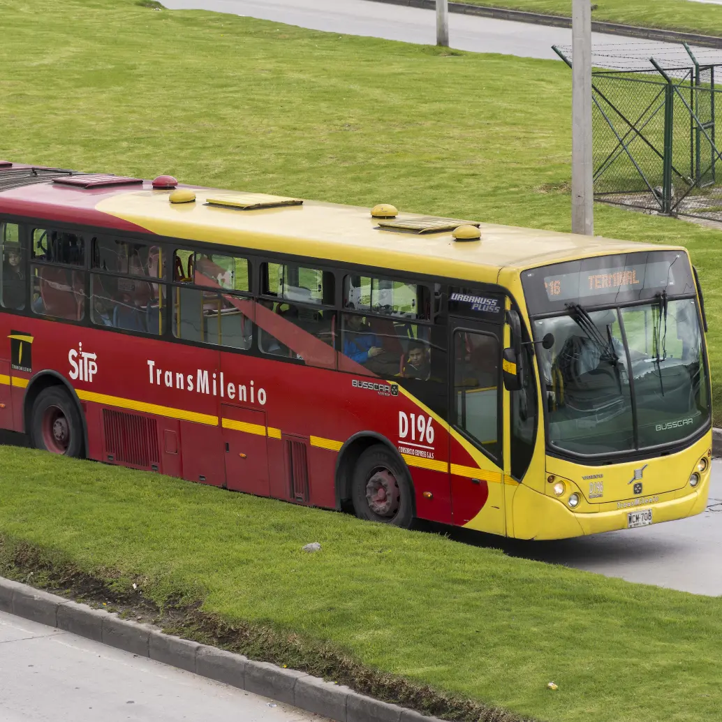 Una persona fue hallada muerta en la estación Flores del Transmilenio Foto: Andrés Camilo Suárez Echeverry
