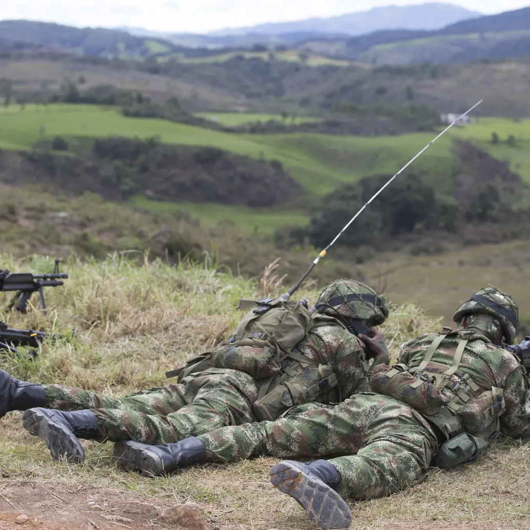 imagen de referencia de un operativo militar en Colombia. Foto EL COLOMBIANO