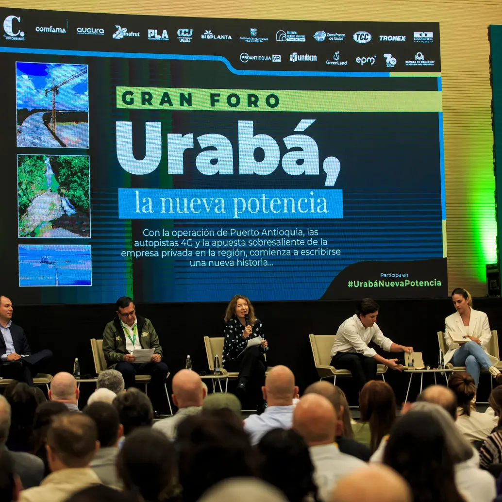 El Gran Foro Urabá, la nueva potencia se realizó en el auditorio de la Cámara de Comercio de Medellín. FOTO: CAMILO SUÁREZ