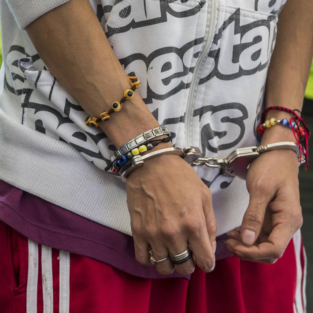 Los integrantes del grupo ilegal aceptaron incurrir en delitos como concierto para delinquir, tenencia de armas de fuego, porte de estupefacientes, entre otros. FOTO: Santiago Mesa Rico