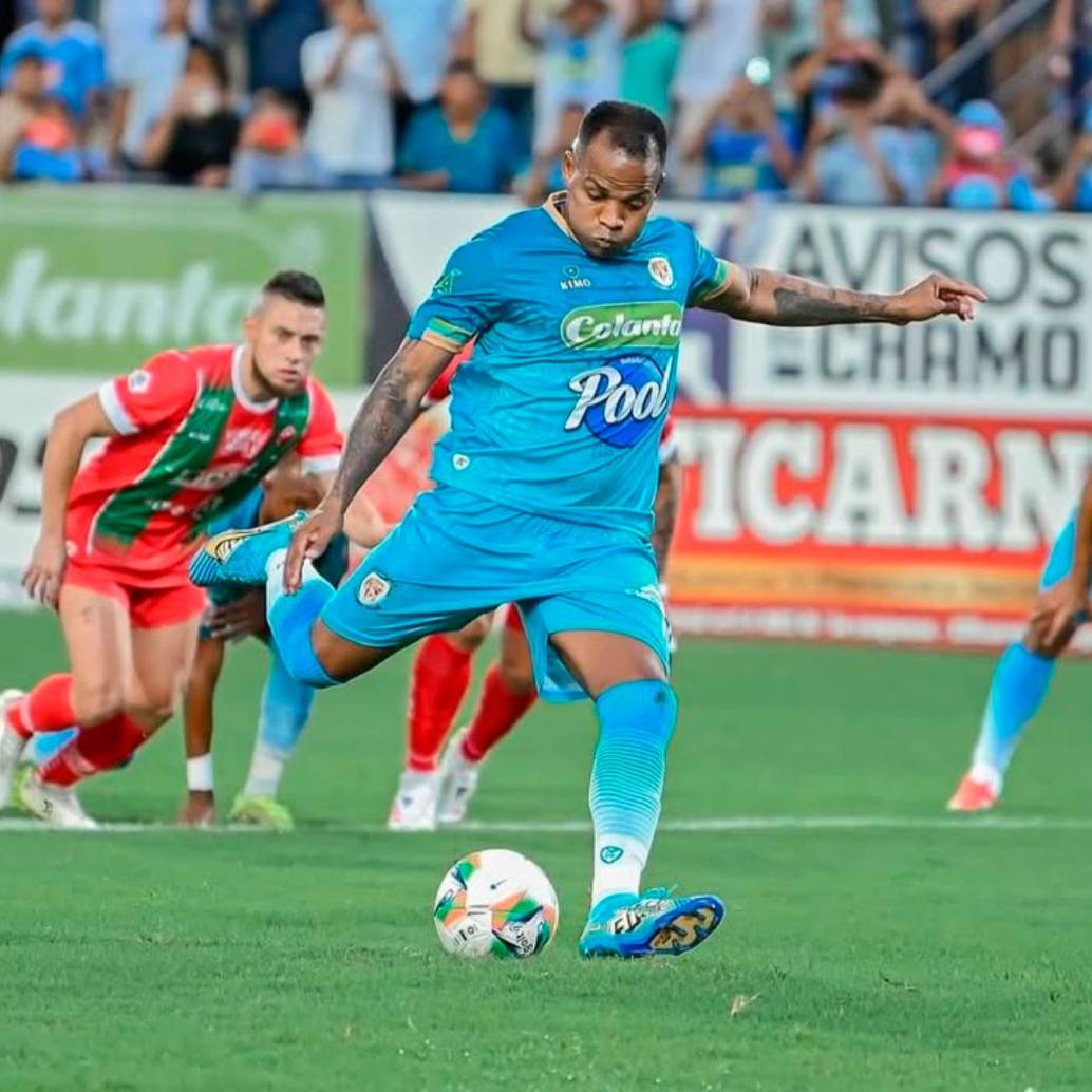 El delantero antioqueño Andrés Rentería, de 32 años, fue el goleador del fútbol profesional colombiano. FOTO: TOMADA DEL INSTAGRAM DE @toporenteria09
