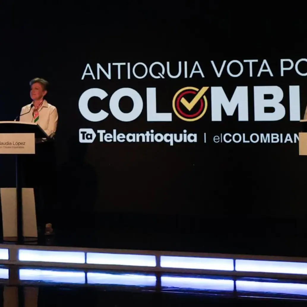 La exalcaldesa Claudia López y el abogado Leonardo Huerta participaron en el primer debate de la alianza Teleantioquia y EL COLOMBIANO. Ambos se miden en la “consulta de las soluciones”. FOTO Camilo Suárez