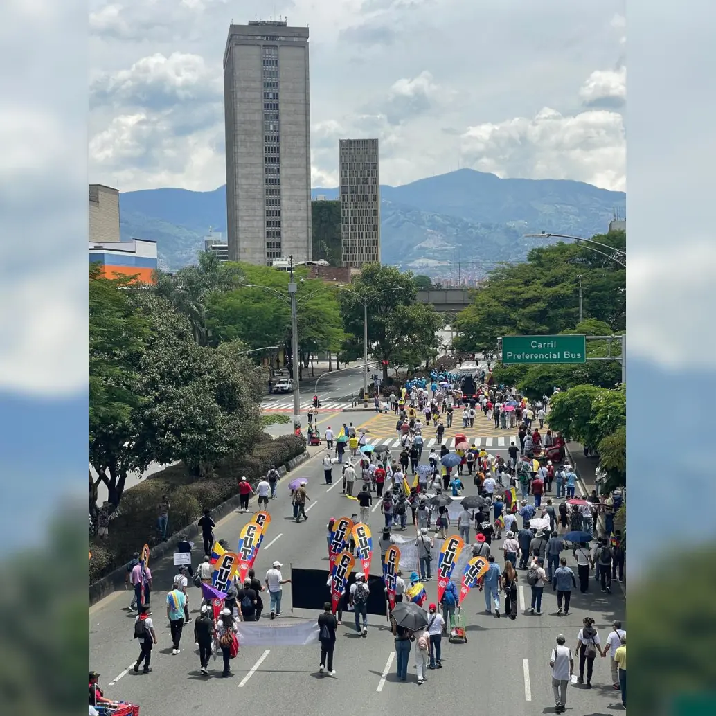 Marchas por el Día del Trabajo en Medellín. Foto: Manuel Saldarriaga, EL COLOMBIANO