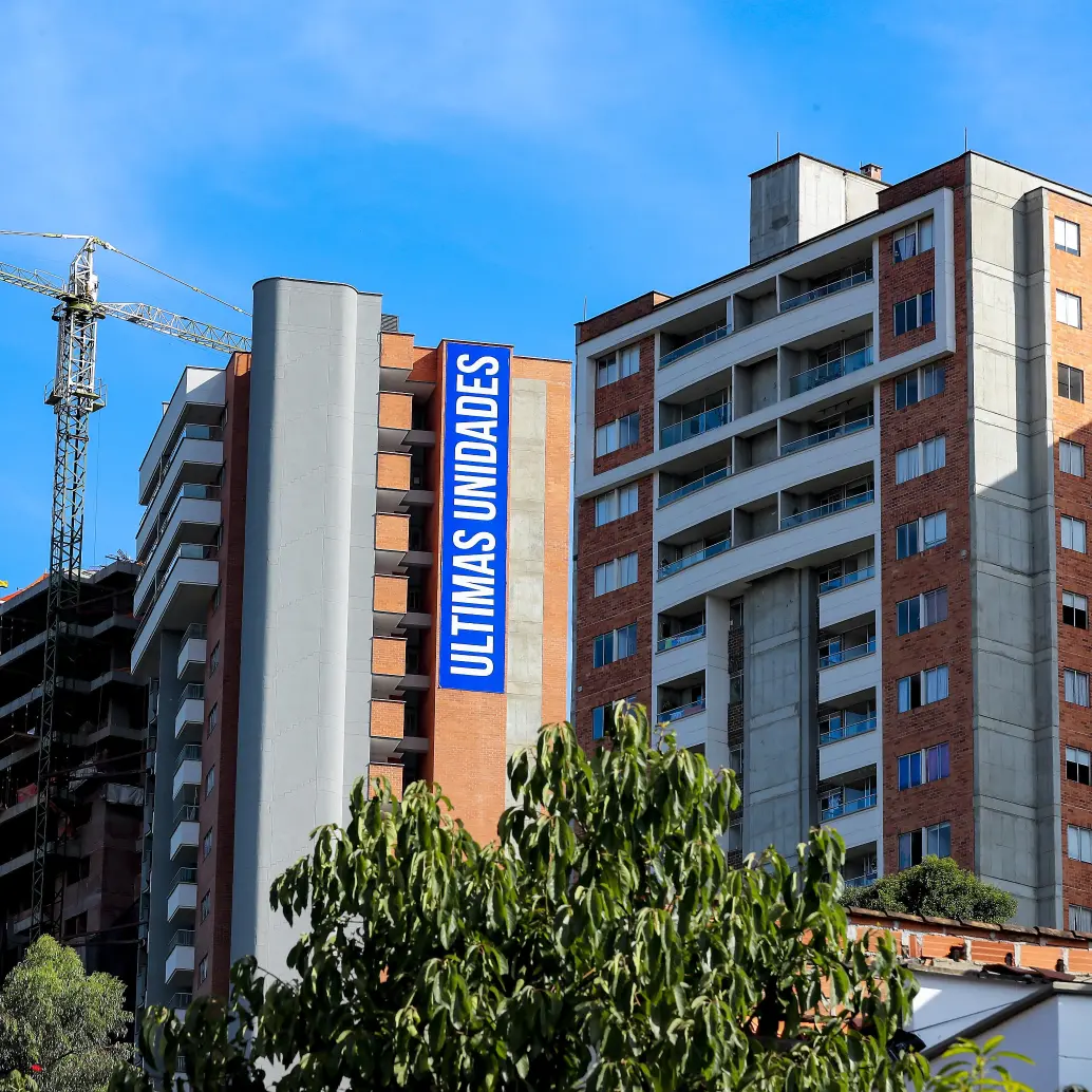 Aunque los desembolsos crecieron, la financiación VIS con subsidios cayó 26,5% en el último año, con 19.411 unidades menos respaldadas.. Foto: Jaime Pérez