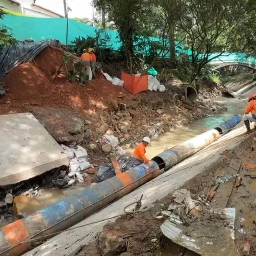 Trabajos adelantados en la quebrada Altavista en su paso por Belén. FOTO: Cortesía
