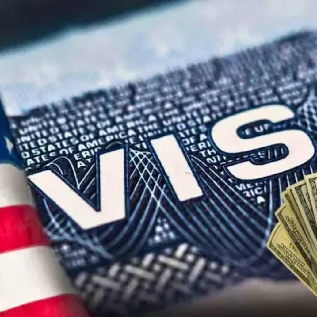 La visa americana es uno de los documentos más apetecidos para los viajeros colombianos. Foto: Getty.