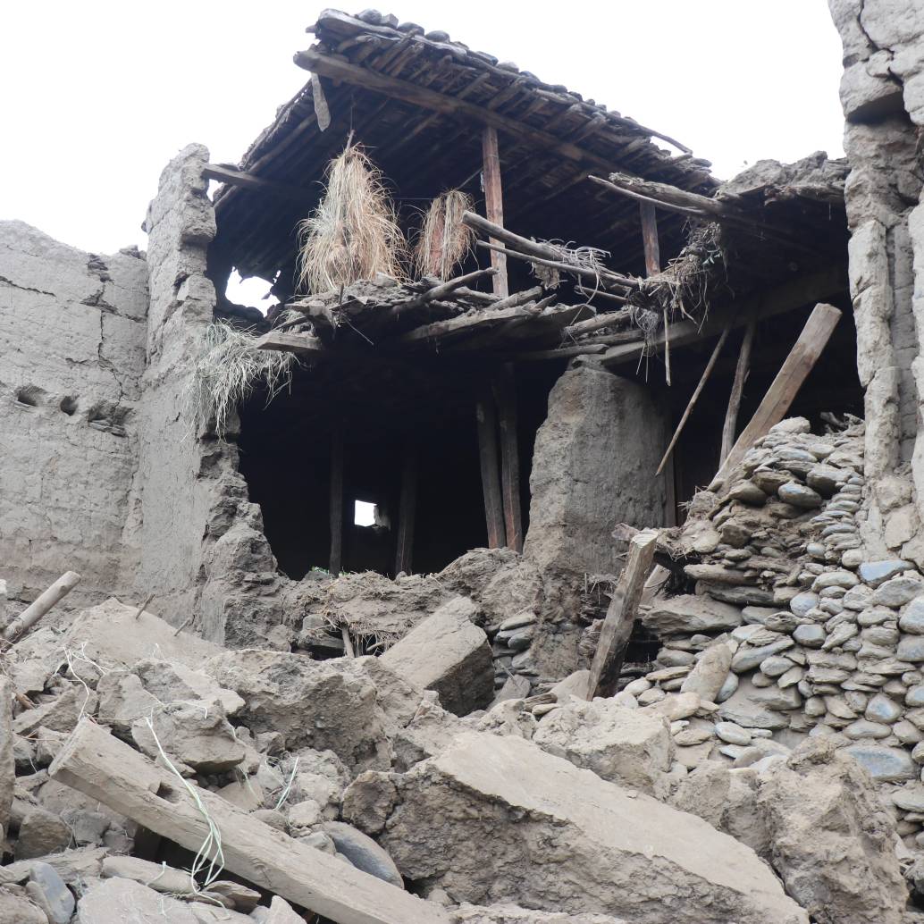 <span class="mln_uppercase_mln">Afganistán</span><b><span class="mln_uppercase_mln"> quedó gravemente afectado por el terremoto en el distrito de Nurgal, en la provincia de Kunar. Se ha confirmado la muerte de al menos 812 personas y 2.817 heridos tras el sismo de magnitud 6,0. FOTO: Xinhua</span></b>