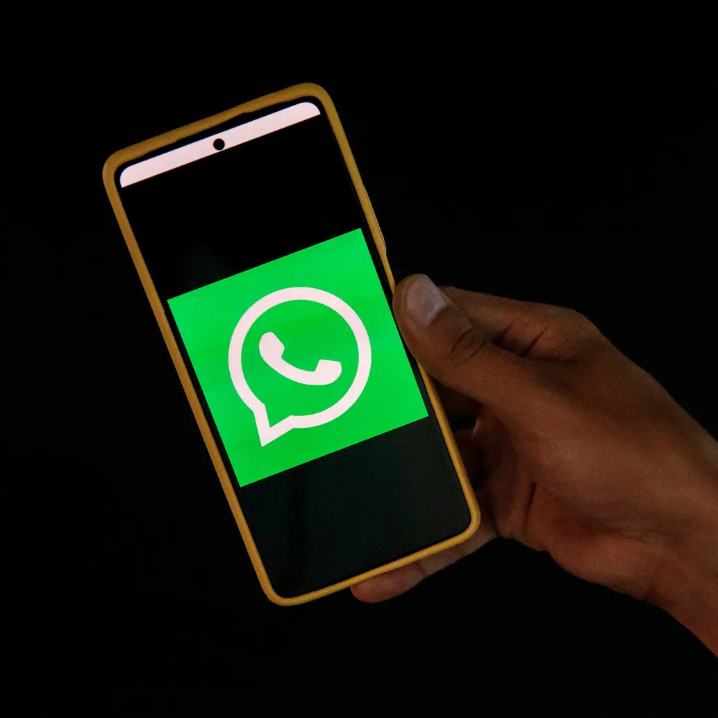 Según los dueños de WhatsApp, el software Pegasus permite activar la cámara y el micrófono del celular a distancia. FOTO: ANDRÉS CAMILO SUÁREZ ECHEVERRY.