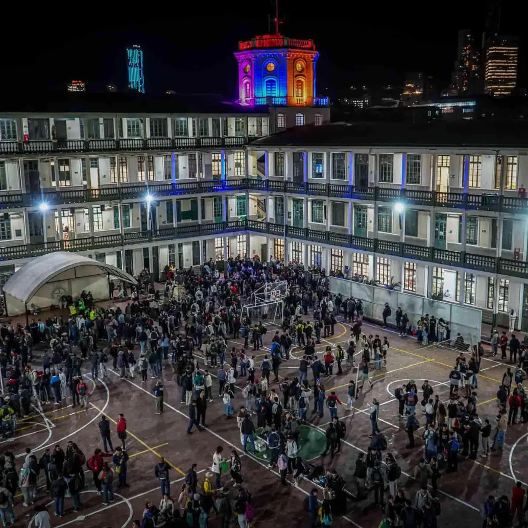 El Instituto Técnico Central, en el centro de Bogotá, fue el colegio distrital con el mejor puntaje en las pruebas Saber 11° de 2025, según el ranking de <i>Milton Ochoa</i>. FOTO: Instituto Técnico Central vía Facebook. 