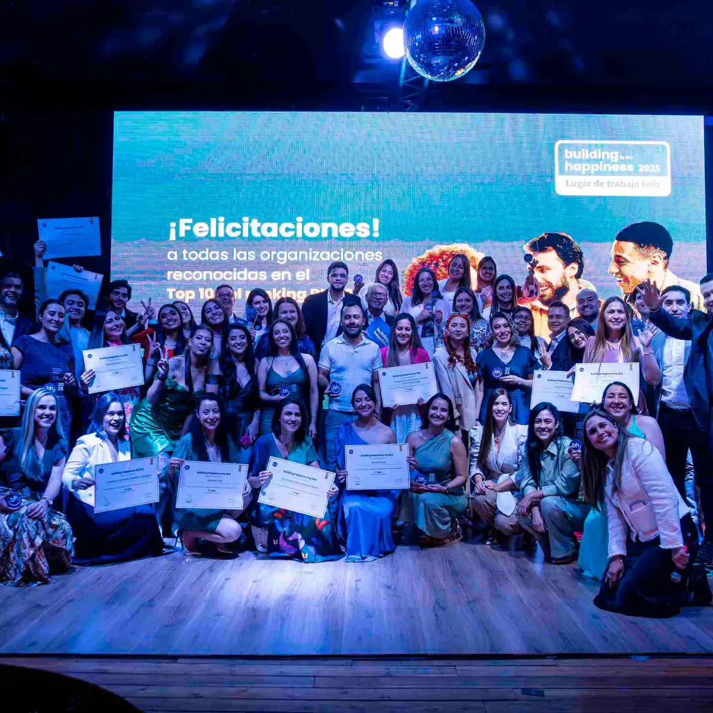 El listado Building Happiness 2025 premió a grandes, medianas y pequeñas empresas que ponen a las personas en el centro de su estrategia. FOTO: CORTESÍA