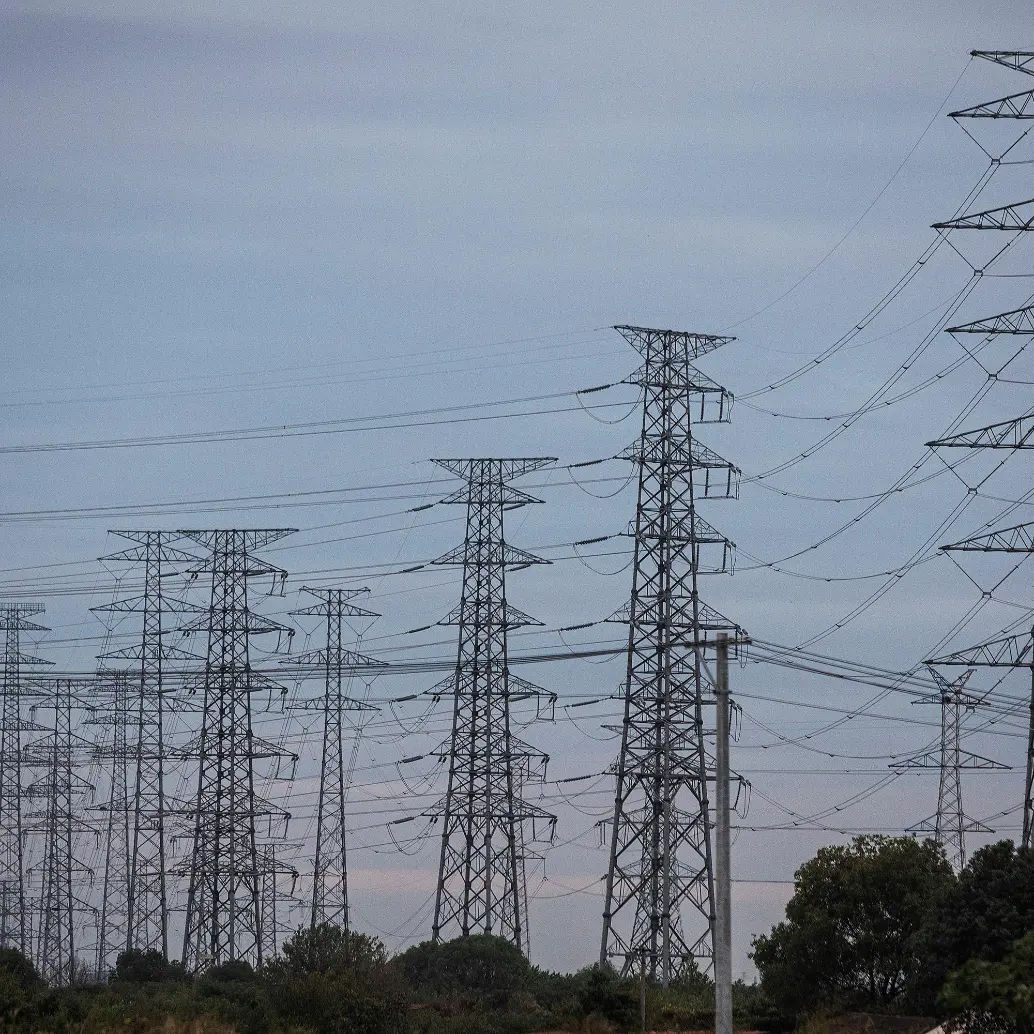 Según cifras de XM para transportar la energía de los proyectos de generación, el país cuenta con 29.560 kilómetros de líneas eléctricas. FOTO Getty