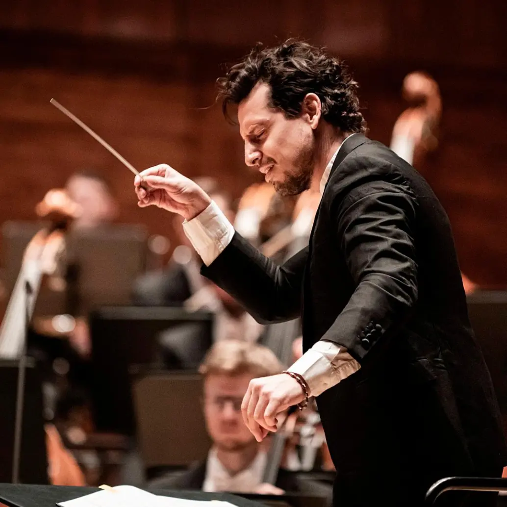 Paolo Bortolameolli será el Artistic Partner de Filarmed. Foto: Cortesía Filarmed.