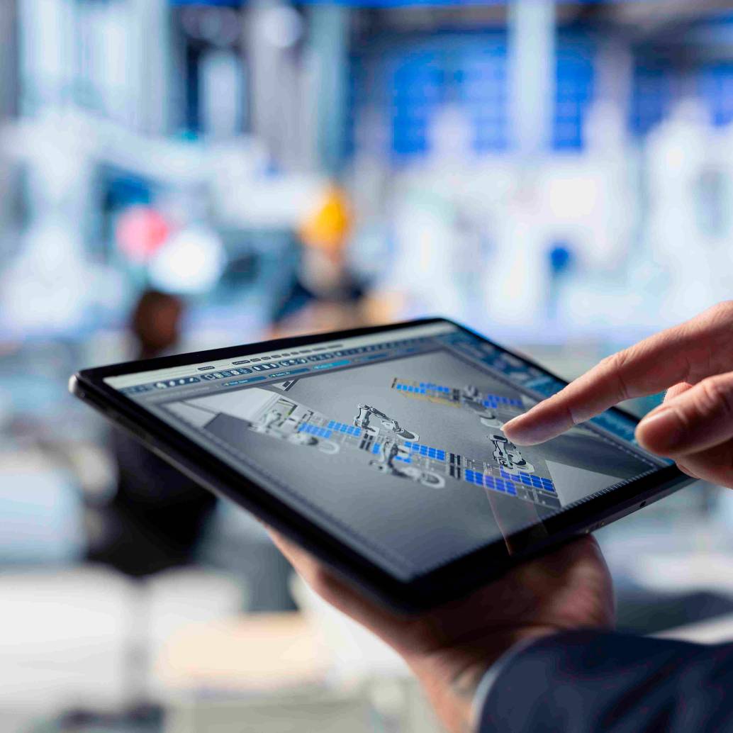 La implementación de modelos de IA permite anticipar fallas, reducir consumo energético y optimizar procesos de extremo a extremo en plantas manufactureras. FOTO: CORTESÍA