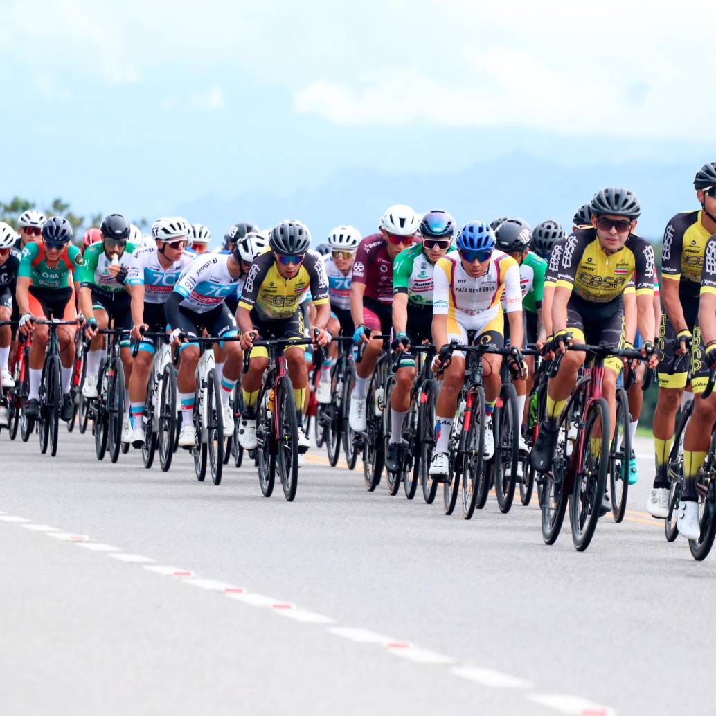La Vuelta a Colombia está celebrando su edición 75. Este domingo terminará en Bogotá. FOTO CORTESÍA FEDECICLISMO