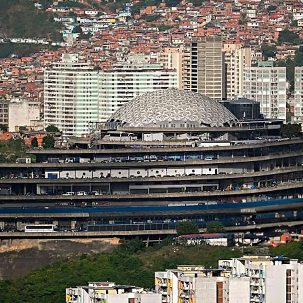 El Helicoide nació en 1950y estaba proyectado para ser un lujoso centro comercial, sin embargo, con el tiempo se transformó en un centro de torturas. Foto: Getty Images