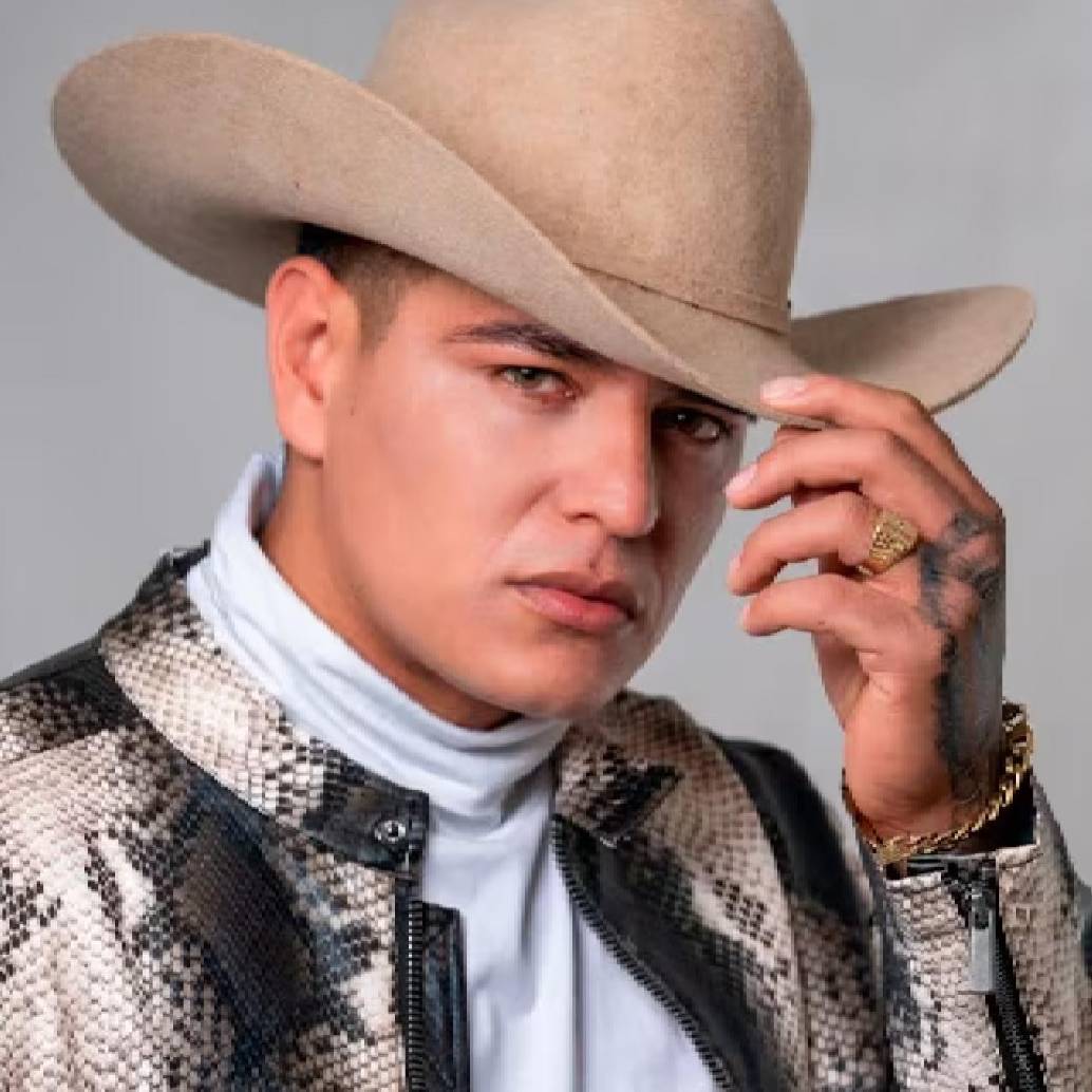 El cantante nortesantandereano Éider Ortiz denunció que hombres armados intentaron interceptarlo mientras se desplazaba por la vía entre Cúcuta y Ocaña. FOTO Instagram @eiderortizh