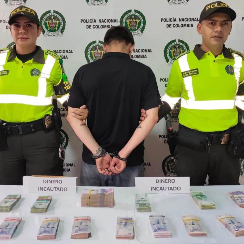 Mientras más de 408.000 miembros de la Fuerza Pública garantizan la seguridad en todo el territorio nacional, la DIJIN reportó la incautación de $110 millones en Girardot bajo la sospecha de delitos electorales. FOTO: Policía Nacional