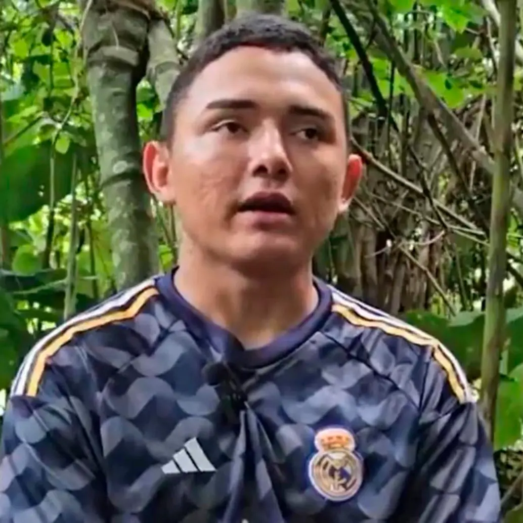 Él es soldado regular Jaiber Arley Castillo Guerrero, secuestrado por el ELN cuando se desplazaba de civil entre los municipios de<b> </b>Puerto Rondón y Tame, en Arauca. FOTO: Captura de video