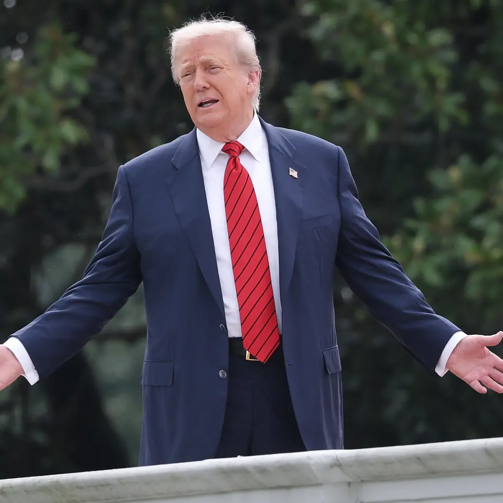 La administración de Donald Trump justificó la medida indicando que hay inmigrantes que buscan quedarse en el país de forma indefinida bajo un estatus de “estudiante eterno”. Foto: Getty Images
