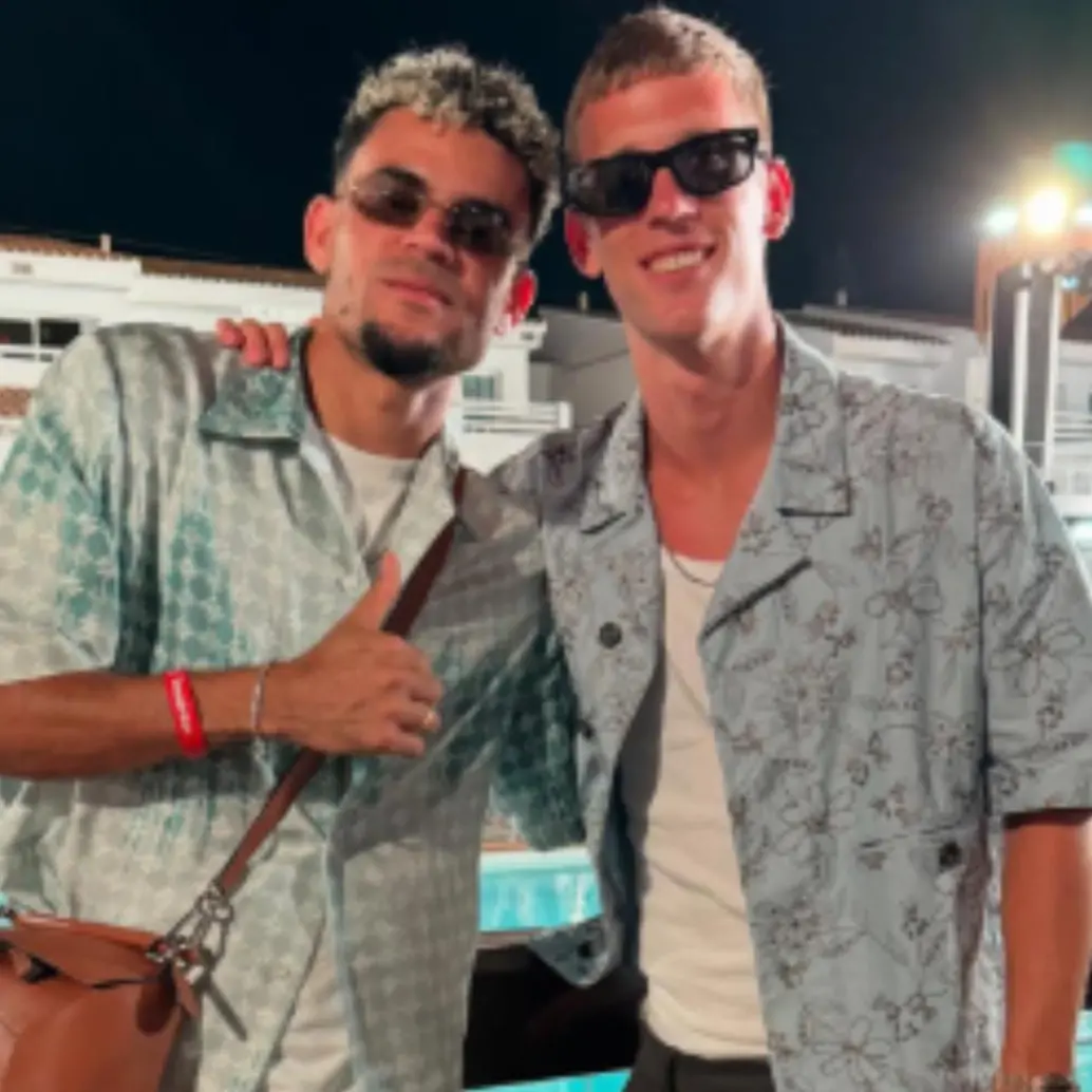 Luis Díaz y Dani Olmo durante su encuentro de vacaciones en Ibiza. FOTO: REDES SOCIALES DANI OLMO