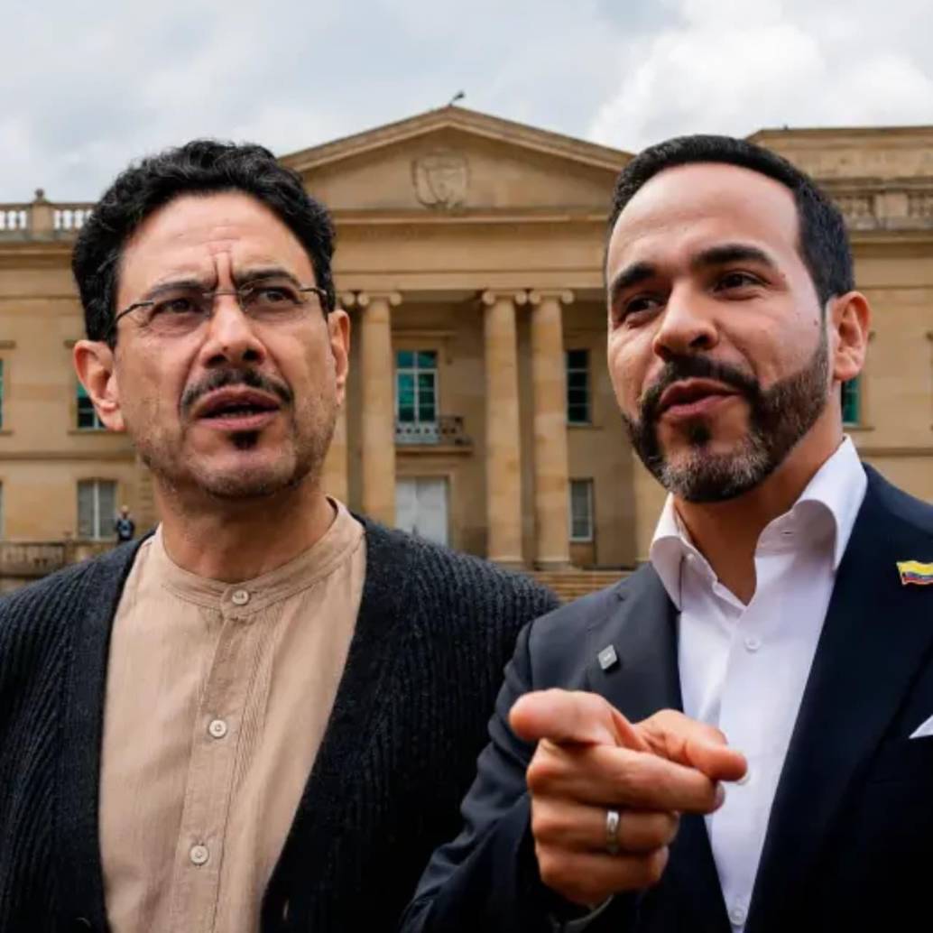 Iván Cepeda va por partido el Pacto Histórico, mientras que Abelardo de la Espriella va por el movimiento de firmas Defensores de la Patria. Foto: Colprensa y El Colombiano.