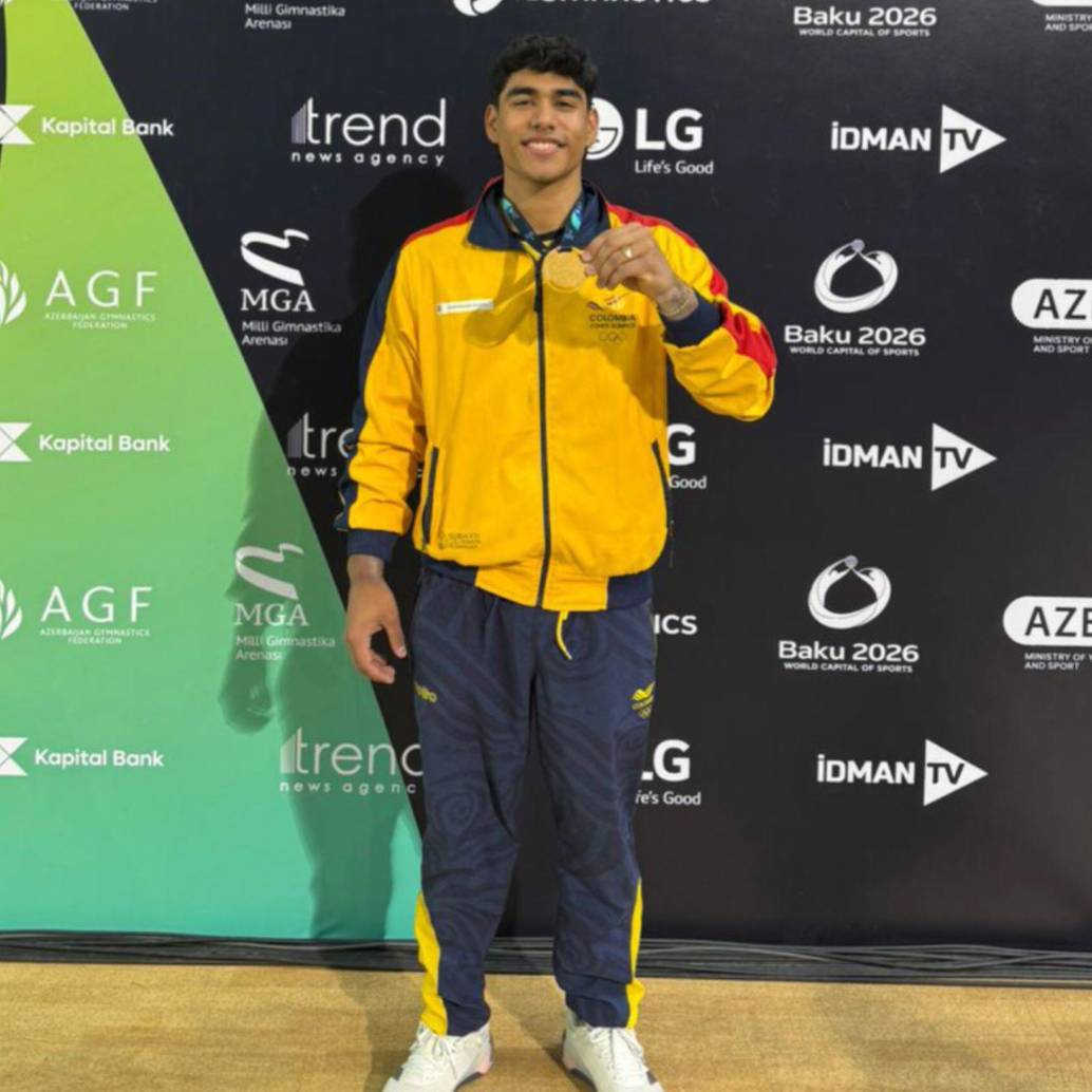 Ángel Barajas consiguió el oro en la prueba de barras paralelas. Foto: suministrada a EL COLOMBIANO