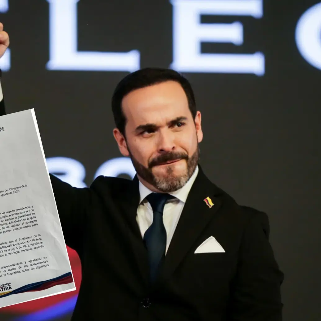 Presidente electo Abelardo de la Espriella y la carta enviada al Congreso. Foto: Colprensa