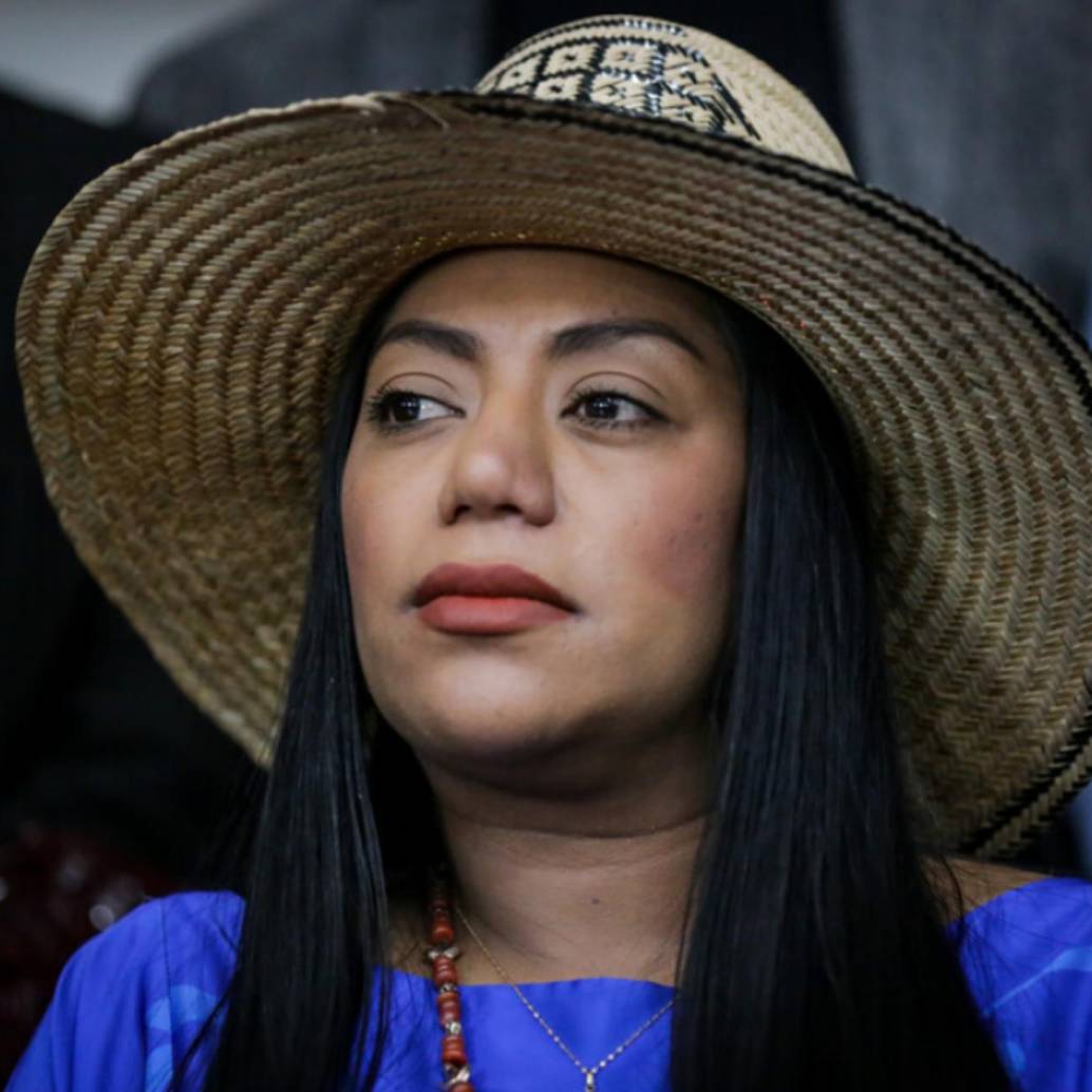 La senadora llegó este jueves a la Corte Suprema para rendir indagatoria, luego de que se le ordenara su conducción tras dos aplazamientos de la diligencia. Foto: Colprensa