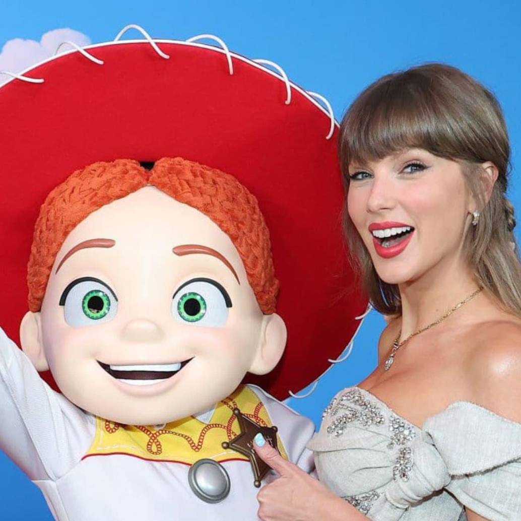 Taylor Swift sorprende en Toy Story 5; estas son las reacciones tras la premiere. Foto: redes sociales