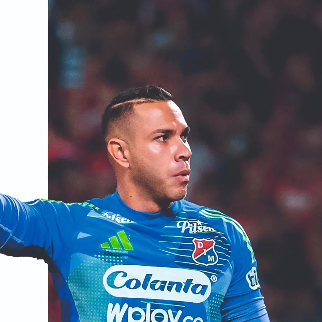 El arquero tolimense Éder Chaux ha jugado como titular en los últimos partidos del Medellín. Reemplazó, con decoro, a Washington Aguerre. FOTO: CAMILO SUÁREZ