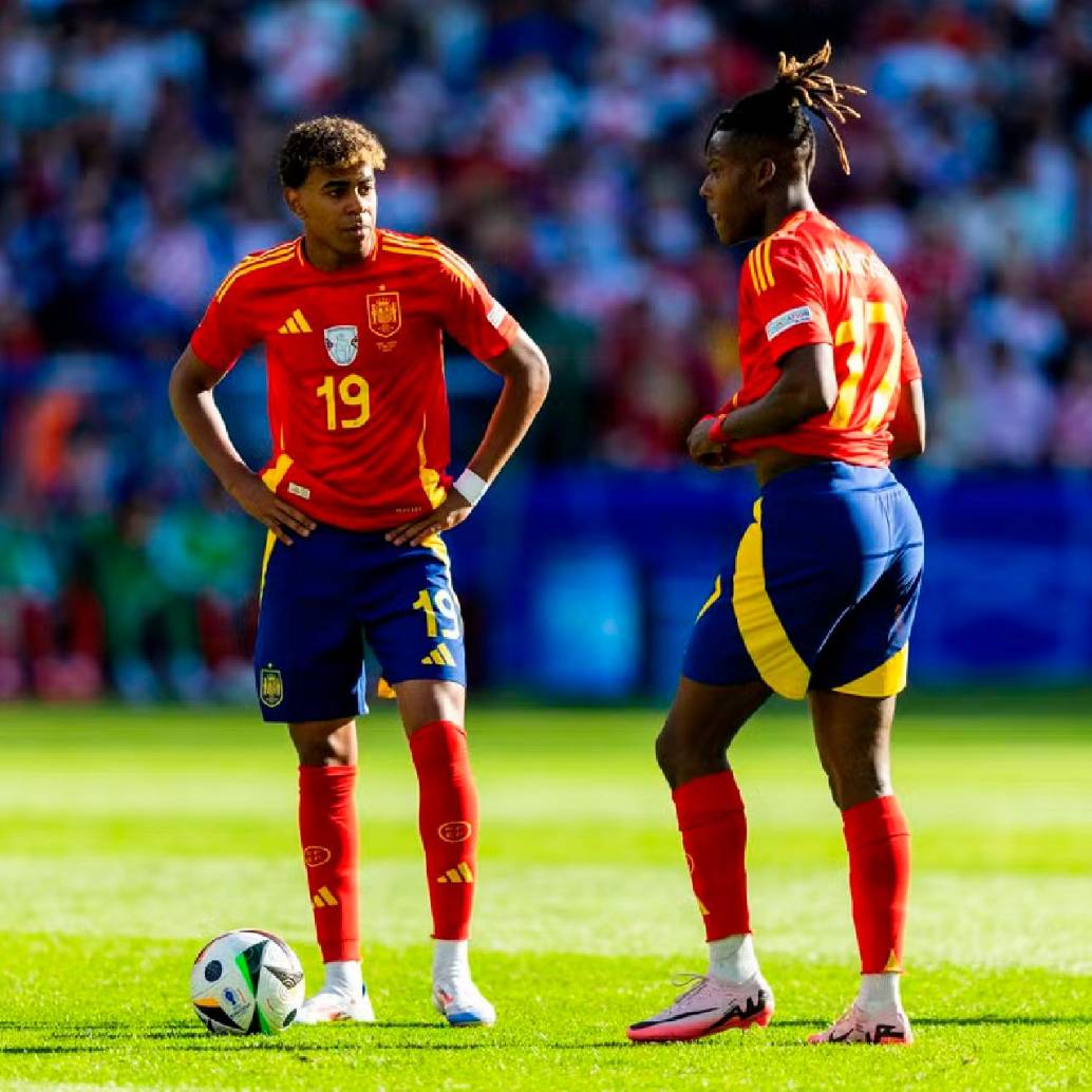 Lamine Yamal y Nico Williams, dos de las nuevas figuras de España que esperan recuperarse para estar en optimas condiciones para el Mundial. FOTO AFP