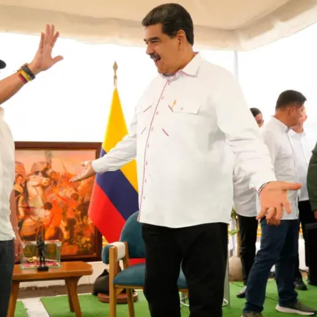 Presidente Gustavo Petro y el capturado Nicolás Maduro. Foto: Presidencia