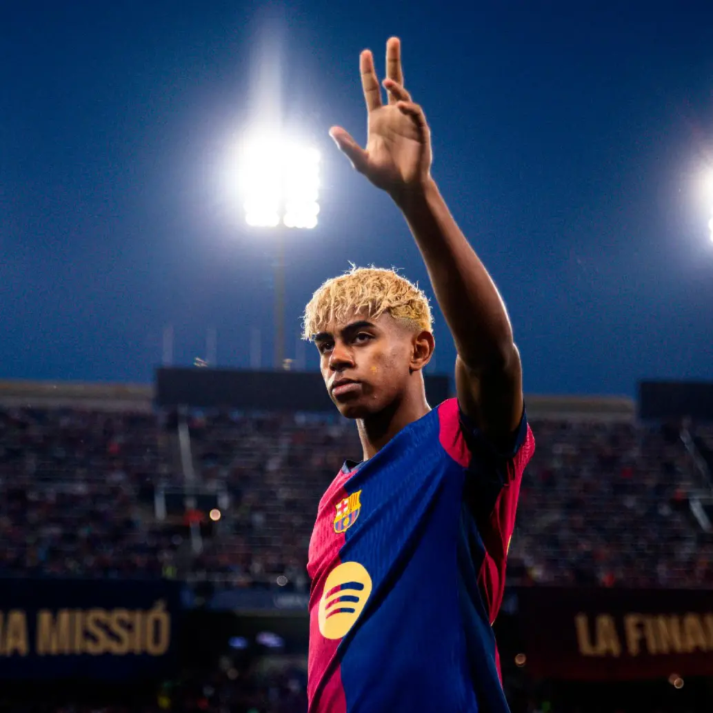 Lamine Yamal es la nueva maravilla del fútbol mundial de élite. FOTO X-BARCELONA
