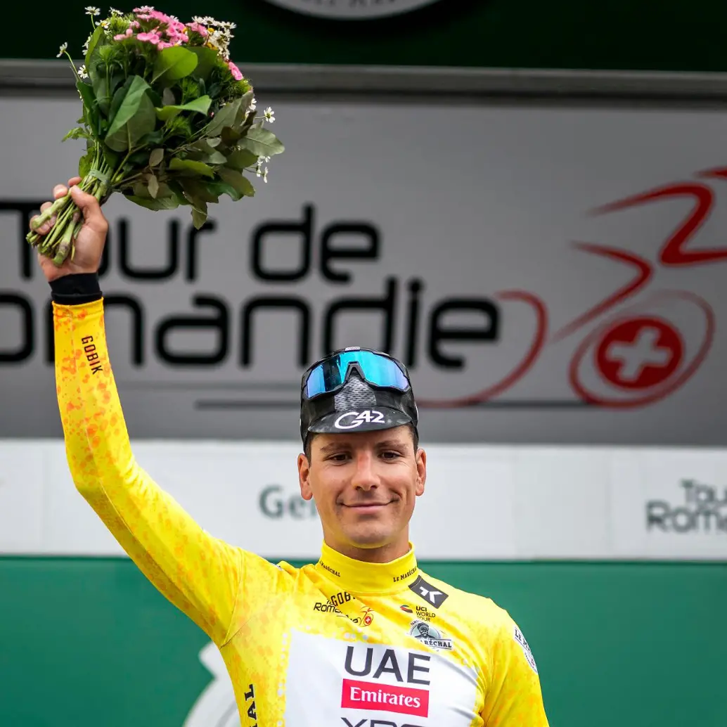 El luso Joao Almeida, ganador de la edición 78 del Tour de Romandía 2025. FOTO: AFP