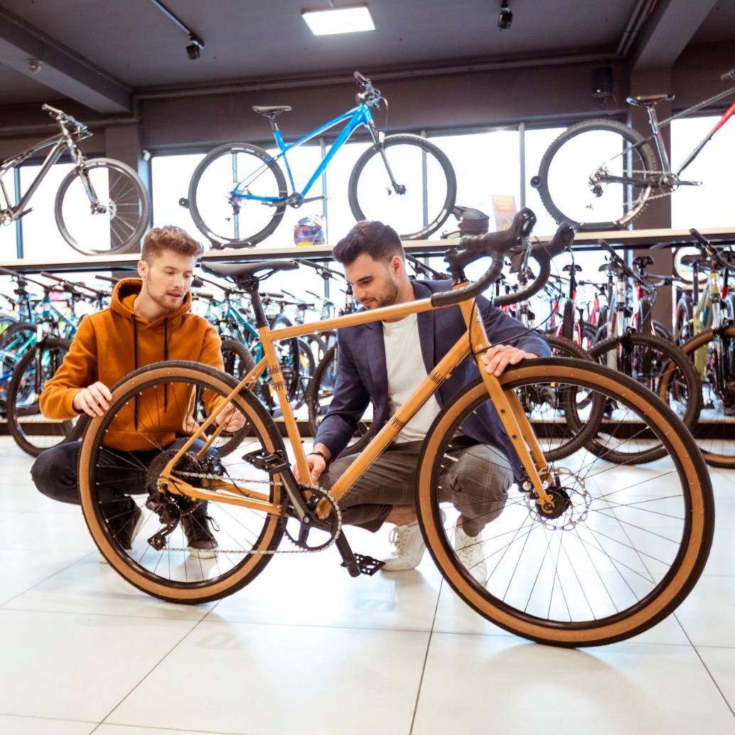 Las marcas, tamaños y precios de las bicicletas en el mercado son diversas. Expertos sugieren que, cuando se es principiante, se comience con una cicla entre gama baja y media y con un marco pequeño. FOTO: GETTY