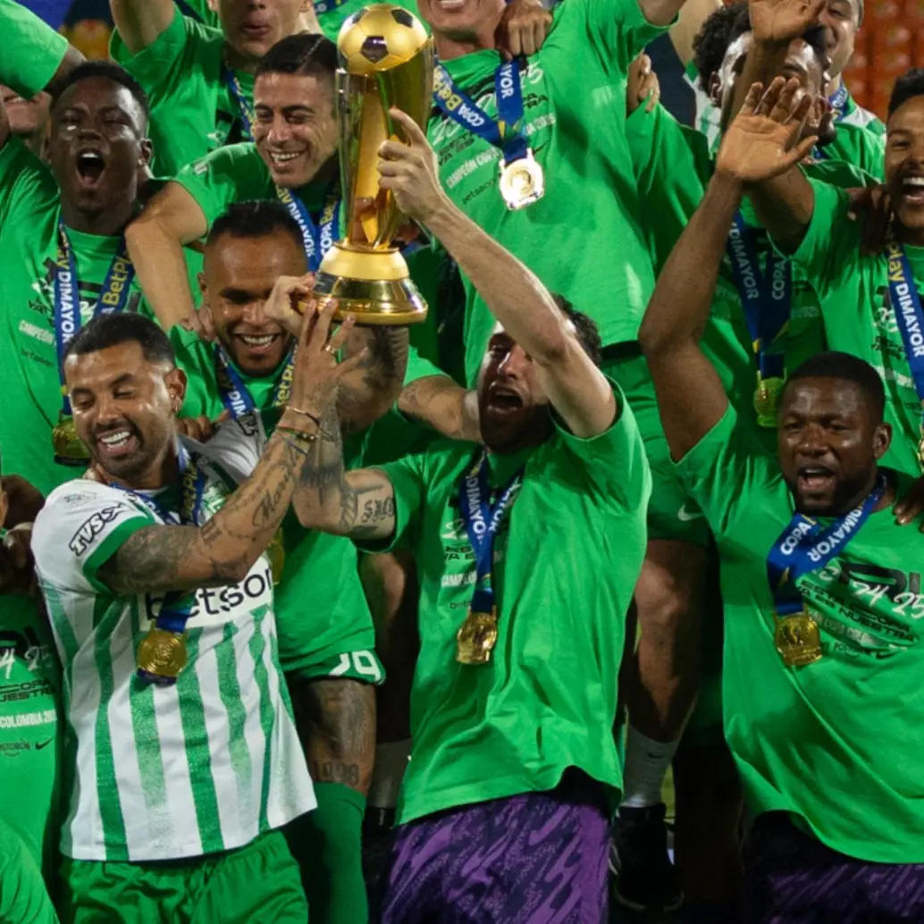 Atlético Nacional levantó su octava Copa Colombia en su historia de la mano de Diego Arias, tras vencer 1-0 al DIM en la final en el Atanasio Girardot. FOTO: Camilo Suárez 