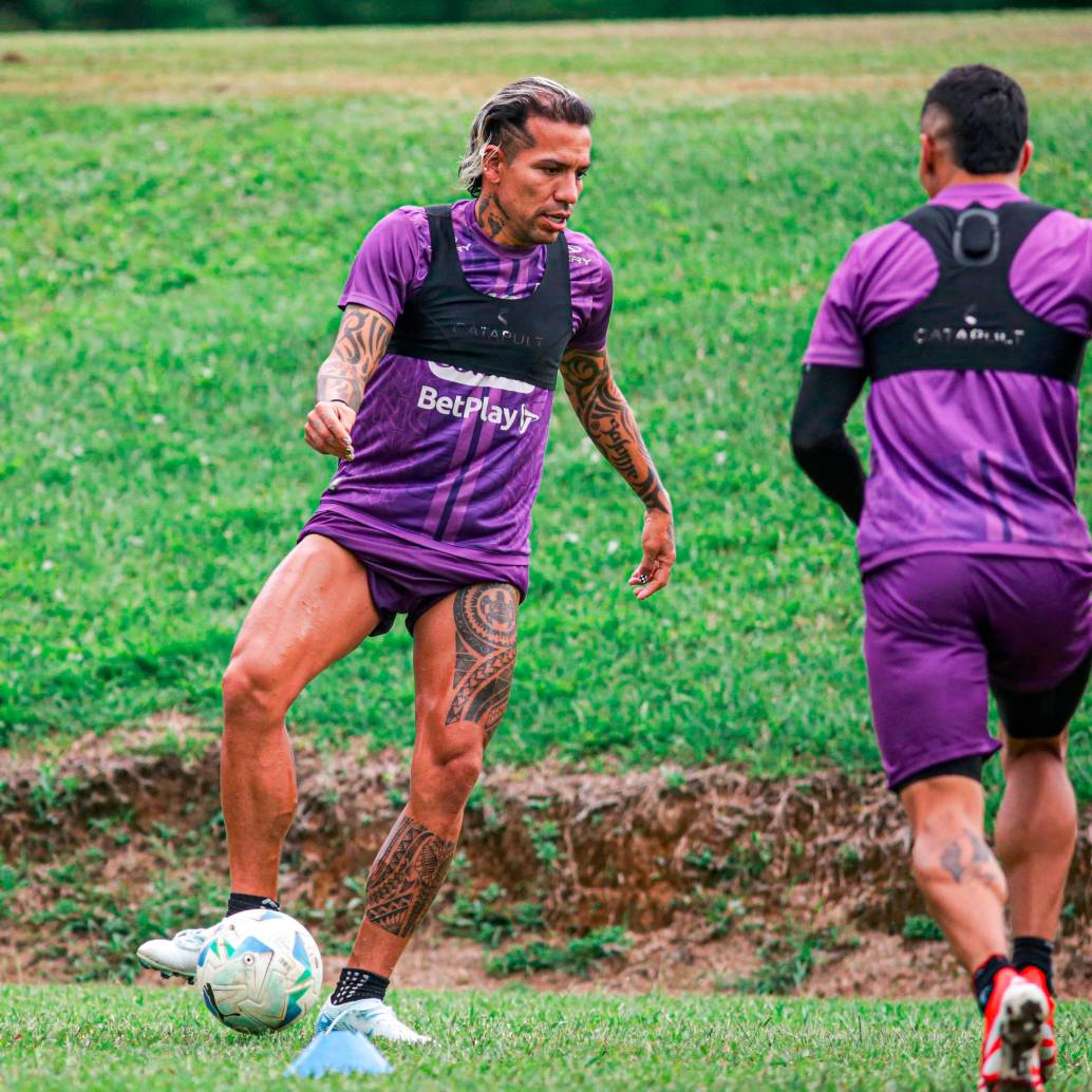Dayro Moreno está en plenitud de condiciones para el duelo de hoy en Manizales. Su cuota de gol será definitiva. <span class="mln_uppercase_mln">FOTO</span> <b><span class="mln_uppercase_mln">cortesía once caldas</span></b>