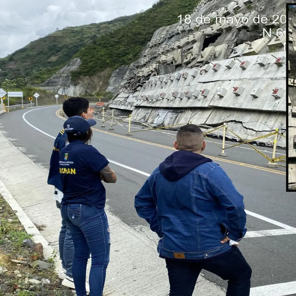 Técnicos del Dagran evalúan la estructura afectada en el municipio de Dabeiba. FOTO: Cortesía