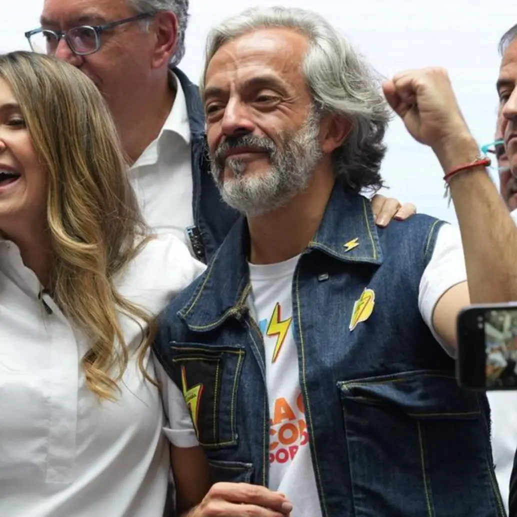 La precandidata presidencial anunció que su política criminal se centrará en la creación de colonias penales agrícolas para que los reclusos trabajen, buscando así frenar el control territorial. FOTO: Tomada de redes sociales @PalomaValenciaL