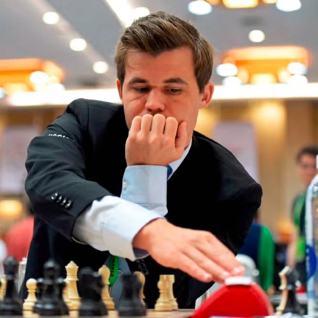 El El noruego Magnus Carlsen ostenta en su palmarés 17 títulos de campeón mundial contando las diferentes modalidades. FOTO AFP