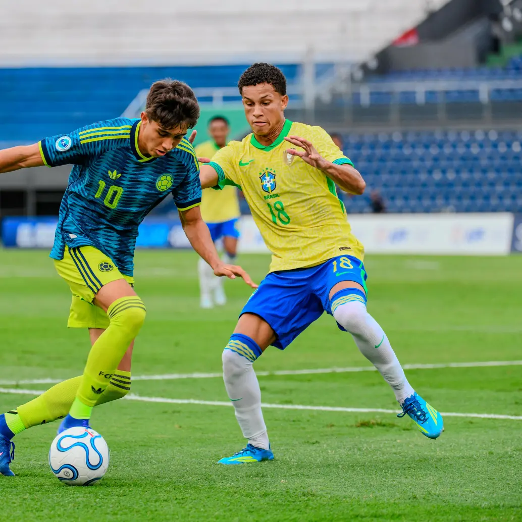 En la imagen aparece Samuel Martínez, una de las figuras de Colombia en este Sudamericano. FOTO FCF