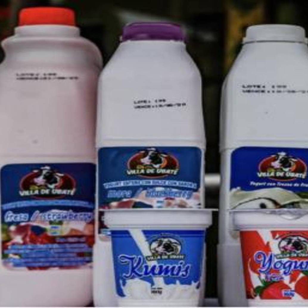 El yogurt entero con sabor a fresa, melocotón, guanábana, feijoa, mora y kiwi, de la marca Villa de Ubaté, está siendo comercializado de manera fraudulenta en el país.