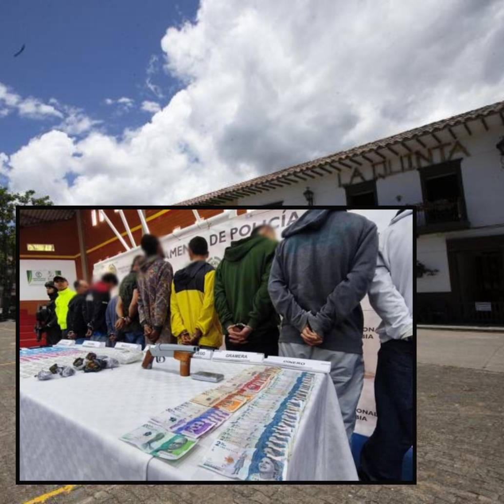 Adelante, miembros de Los Pacheco capturados en 2024. Atrás, fachada del parque de Valparaiso. FOTO: Esneyder Gutiérrez y cortesía Policía Antioquia