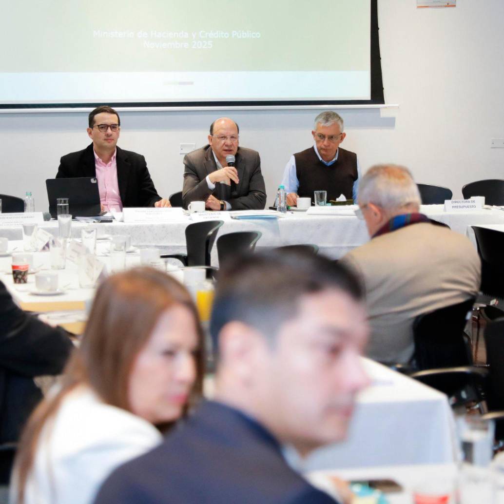 El Ministerio de Hacienda explicó a comisiones económicas del Congreso los alcances del proyecto de reforma tributaria. FOTO tomada de X