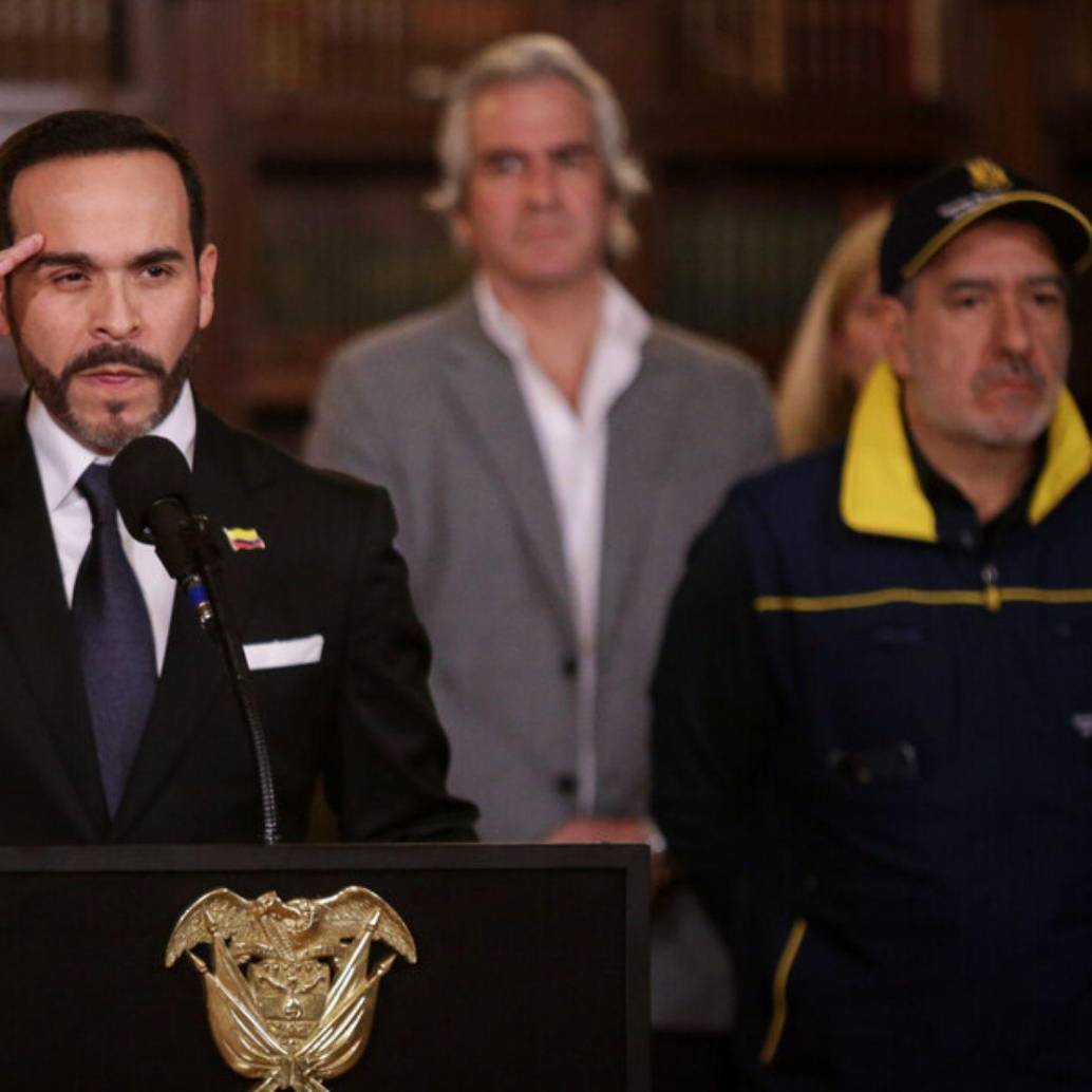 Abelardo de la Espriella sigue haciendo nuevas designaciones en medio de atención de la emergencia por el terremoto. FOTO: Colprensa