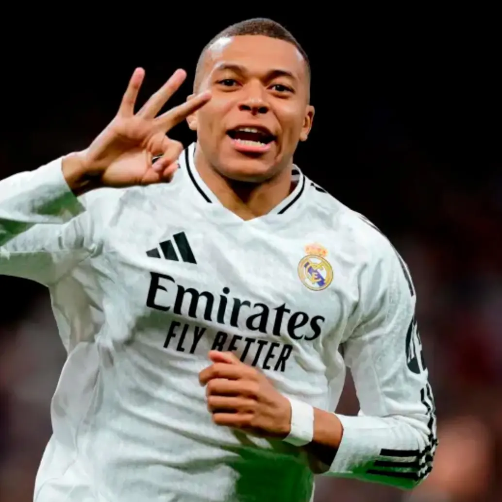 El delantero francés Kylian Mbappé es uno de los futbolistas más costosos del mundo. Su ficha está valorada en 180 millones de euros. FOTO: AFP 