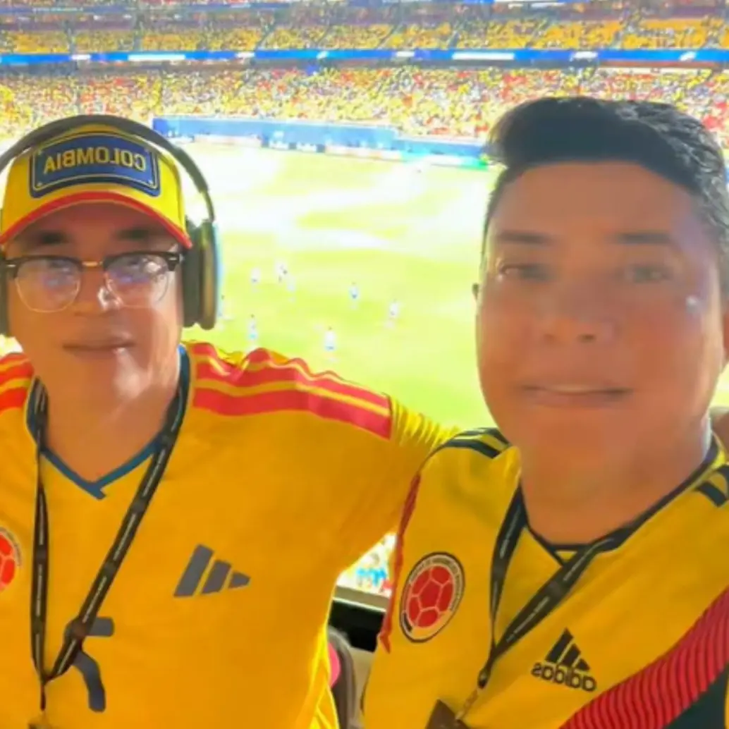 Apoyado en un video que se hizo viral en las redes sociales, el exfuncionario busca la plena identificación de los agresores para que respondan ante los tribunales. FOTO: Captura de video de redes sociales @GustavoBolivar